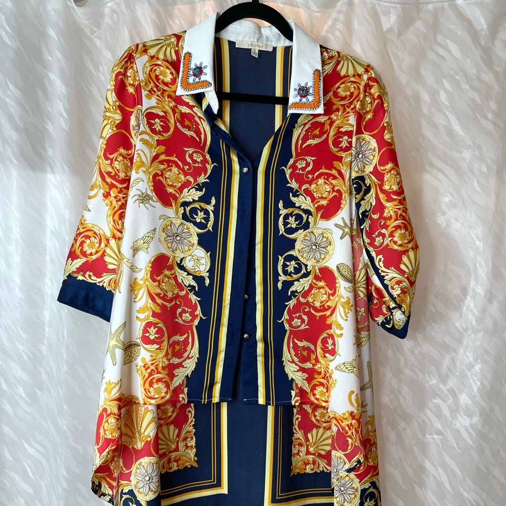 Shirt with unique print and beaded collar